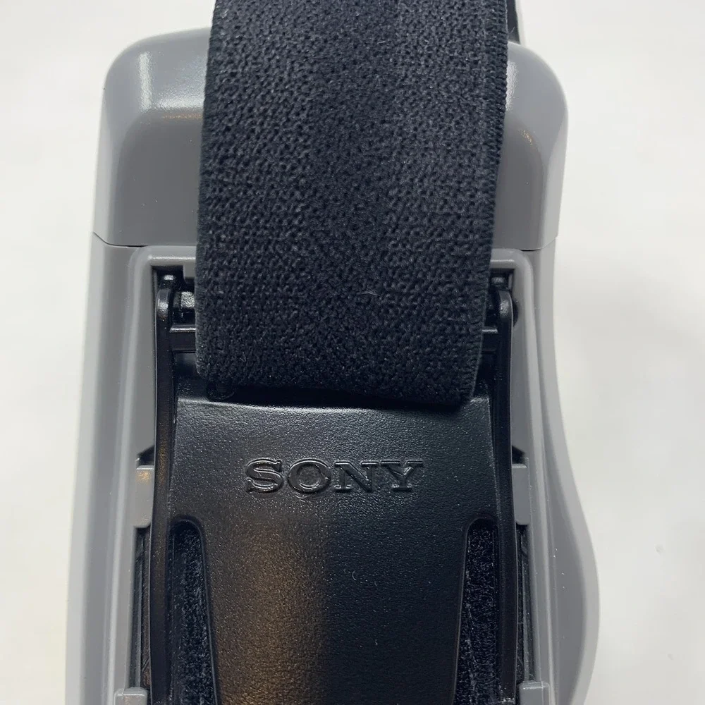 Sony Walkman Yellow FM/AM Sports Radio SRF M78 With Slap Wrist Arm Band Strap